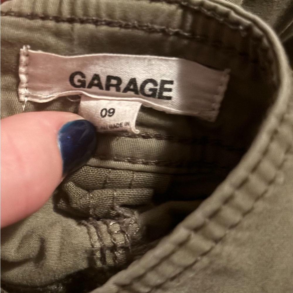 GARAGE DENIM
garage army green cargo pants
Women’s green cargo pants - Picture 3 of 4